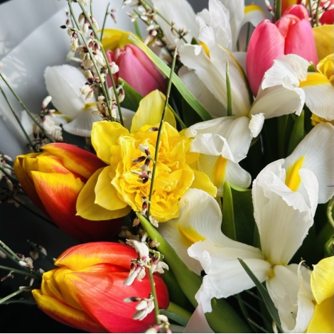Букет "Весенний микс"
