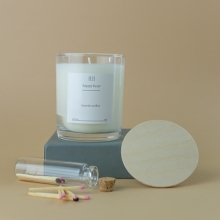 Свечи и подсвечники