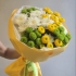 Яркий букет из кустовых хризантем