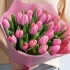 Букет из 25 розовых тюльпанов