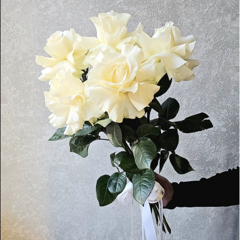 Букет из белых французских роз