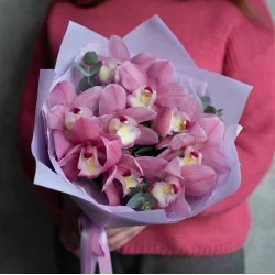 Монобукет из 9 орхидей